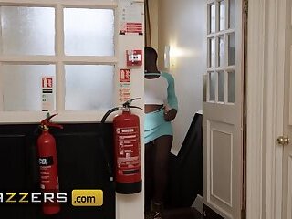 BRAZZERS - Room Service Turns Into A Threesome, Featuring Zaawaadi, Miss Alice Wild And Danny D